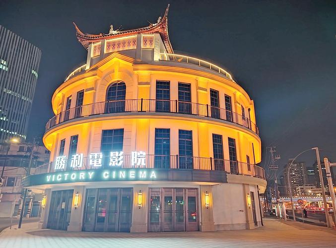 酒店爆操人妻的相关介绍
