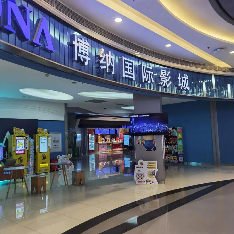 一边亲一边摸一边揉的相关介绍