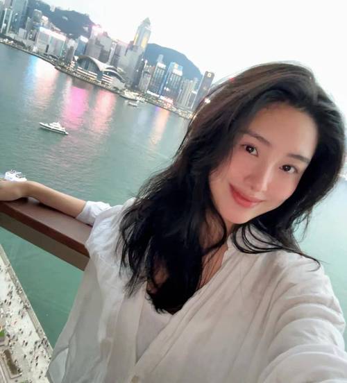 女性阴道分泌物呈黄色的相关介绍