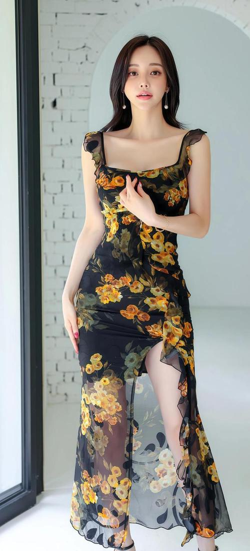 风流少妇人妻的相关介绍