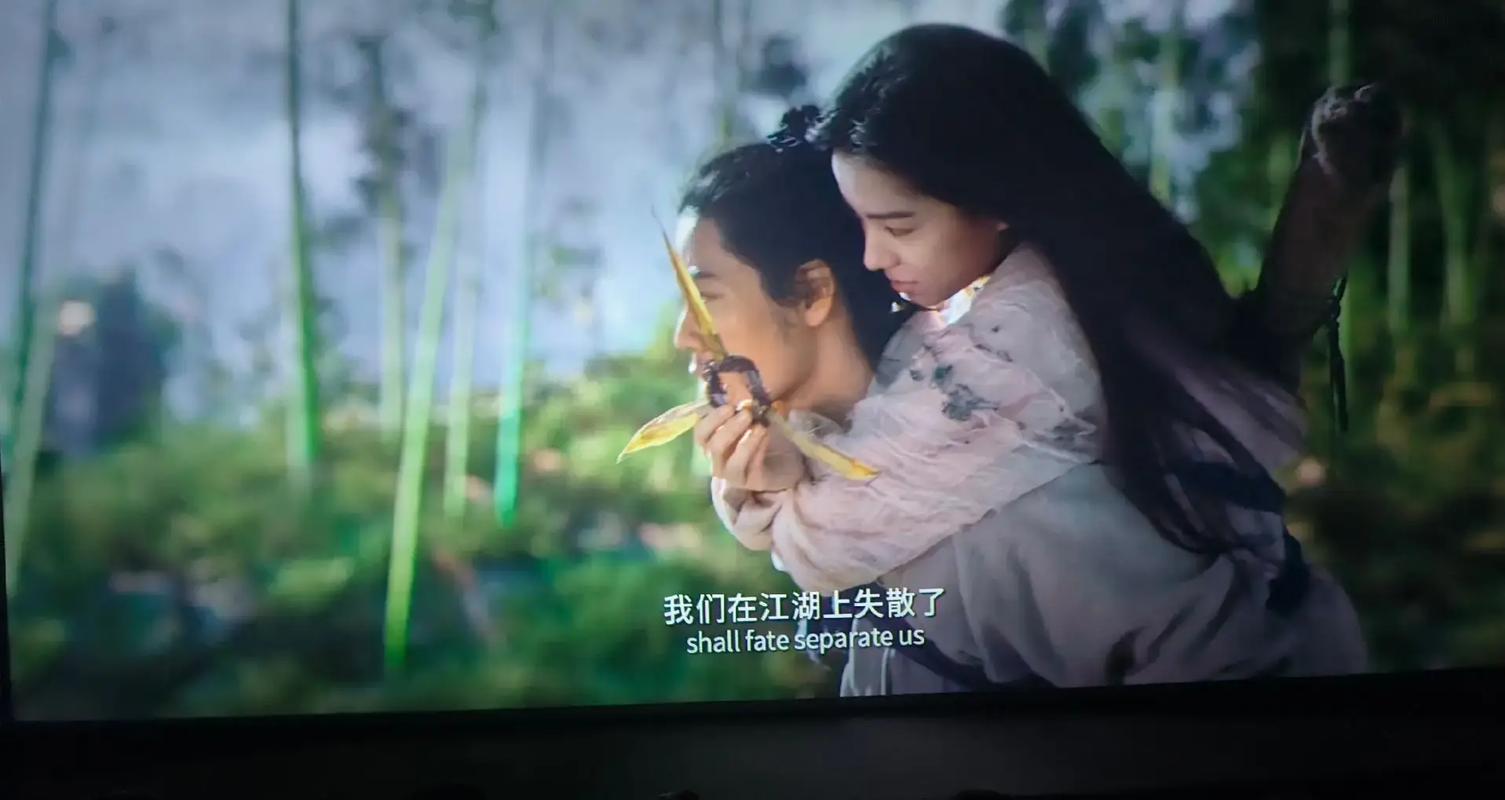 情侣大尺度私房写真照的相关介绍