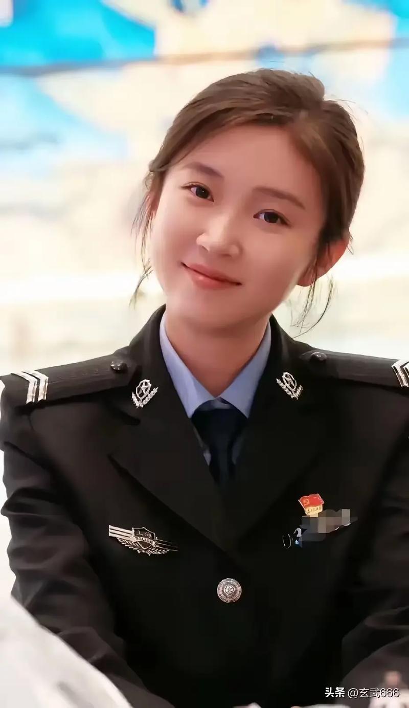女生下面大量黄色分泌物的相关介绍