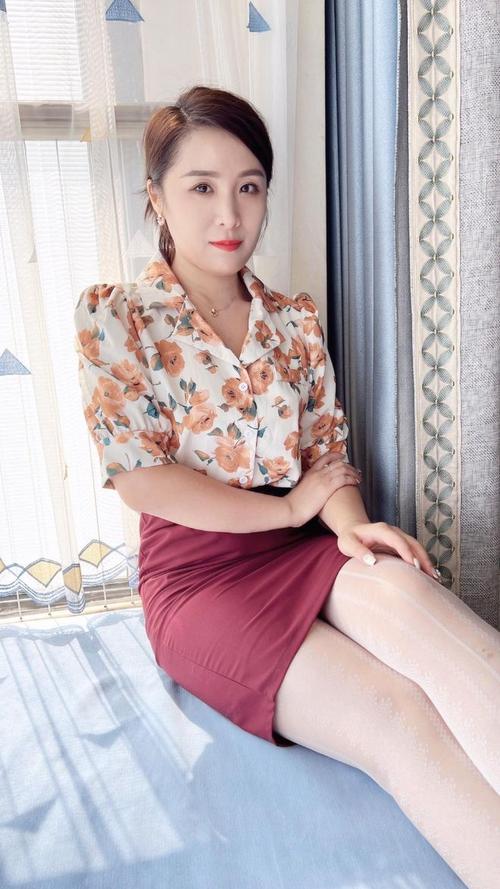 饥渴的少妇av的相关介绍