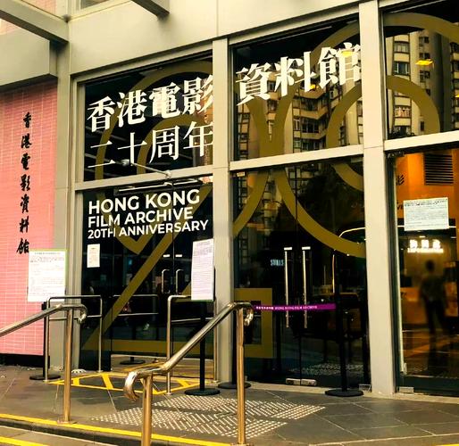 女老师被我操的相关介绍