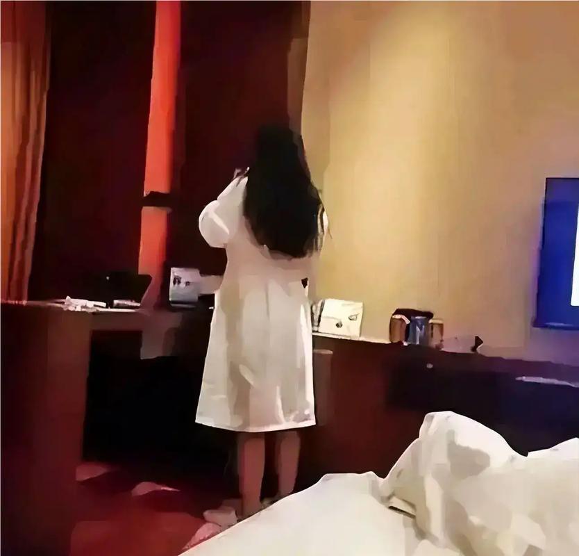精品人妻少妇av一区二区三区的相关介绍