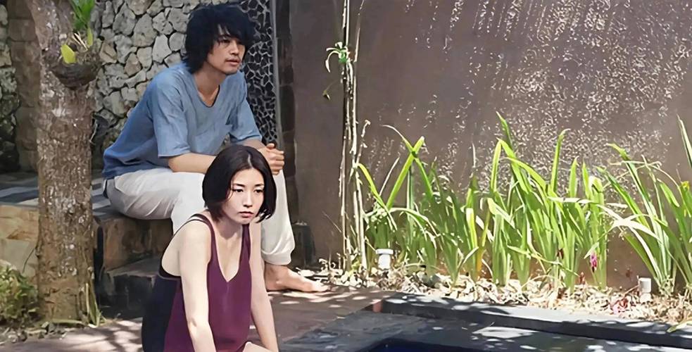 一边亲一边摸一边做爽免费的相关介绍