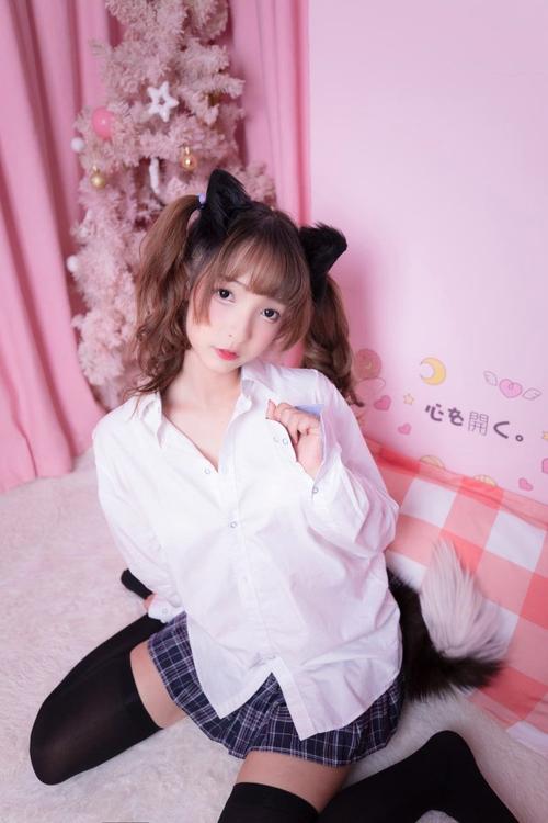少妇蜜臀白浆av的相关介绍