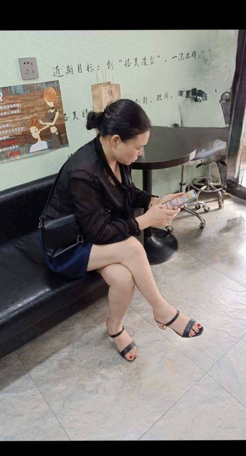 95精品久久久久久的相关介绍
