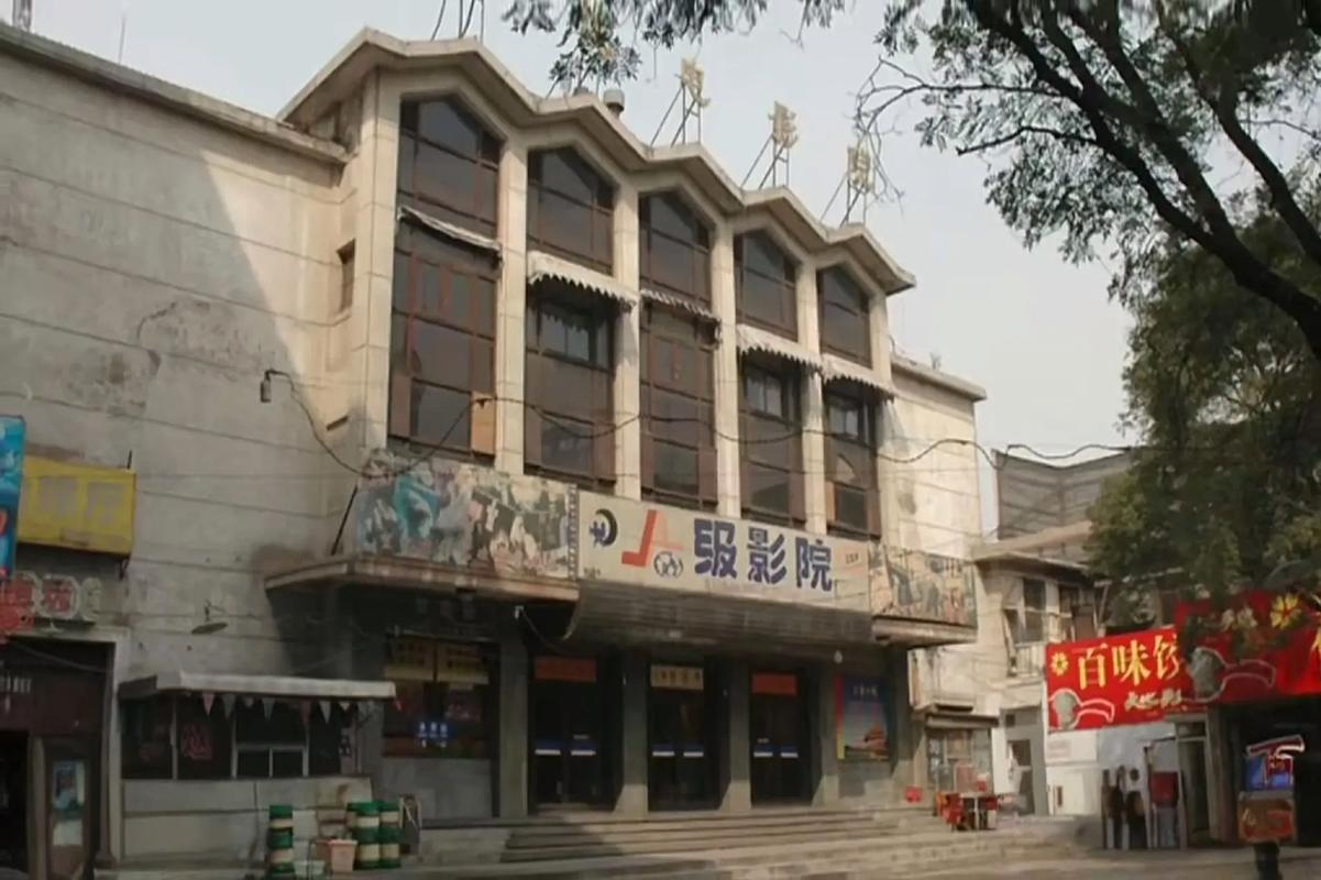 处女们淫秽的束缚的相关介绍