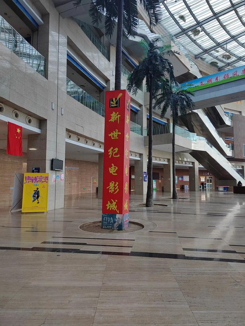 老师操我大逼的相关介绍