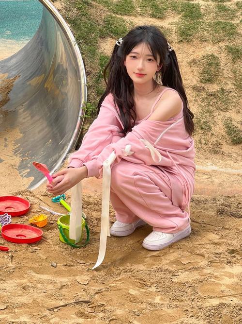 操了警花的相关介绍