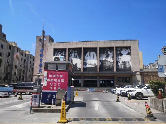 人妻有码一区的相关介绍