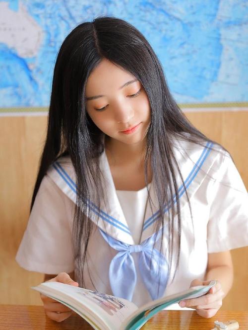 张靓颖大尺度写真的相关介绍