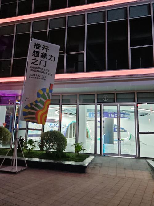 精品少妇人妻久久久的相关介绍