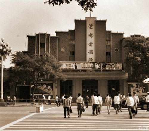 欧美少妇精品久久的相关介绍