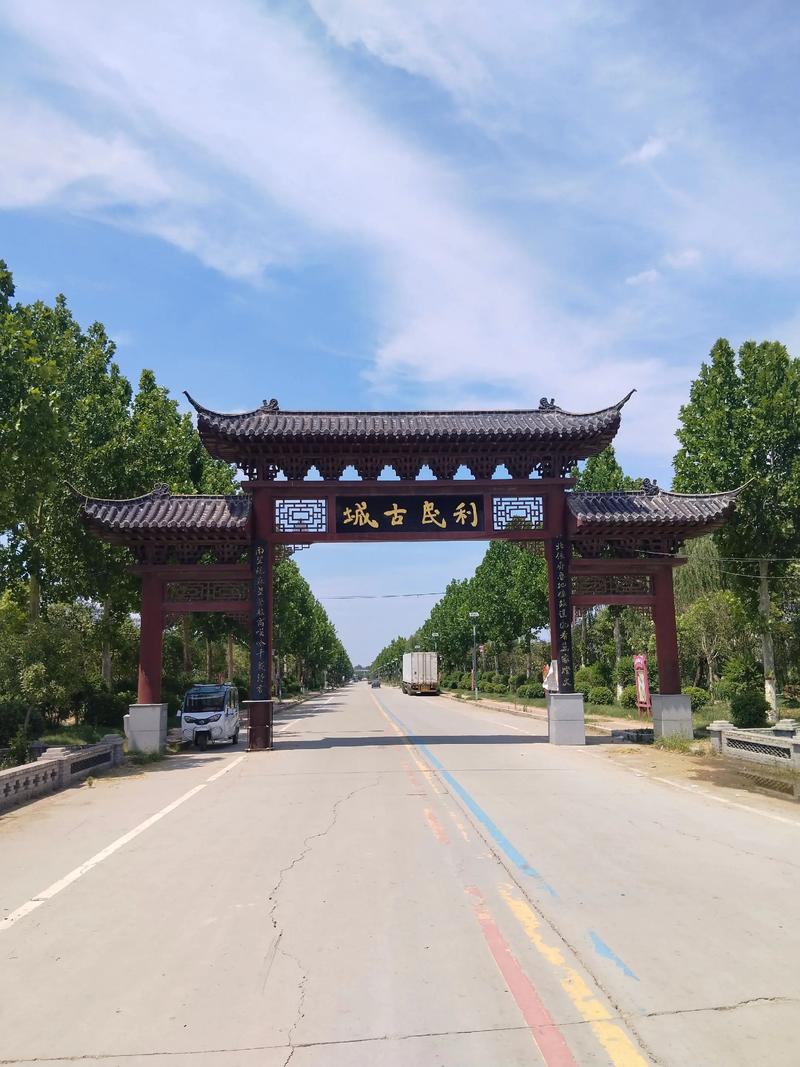 上面一边亲下面一边摸的相关介绍