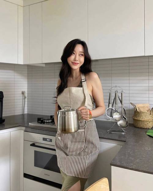 欧美人妻搭讪斩的相关介绍
